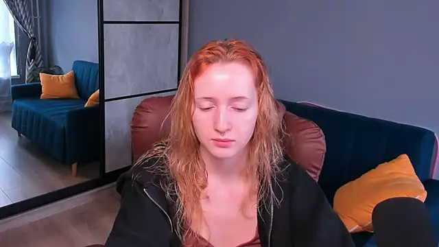 Snapshot of OddlyFamiliar chatting on January 30, 2025, 12:59 pm OddlyFamiliar online show from January 30, 2025, 12:59 pm