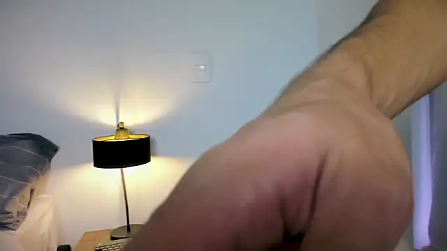 Bella rossinii  online show from April 20, 2026, 7:26 pm