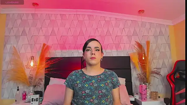 JustinePerry online show from February 14, 2026, 4:02 am