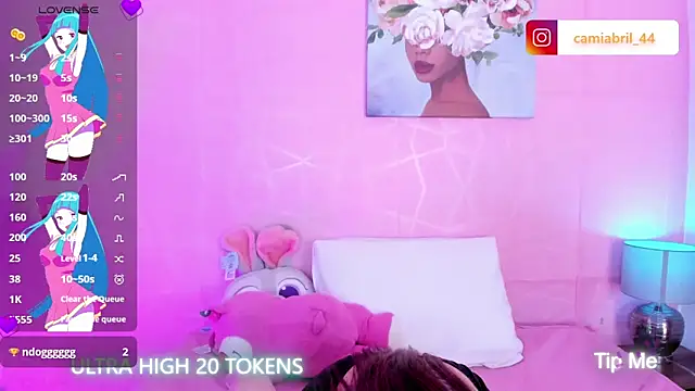 Trixiroy online show from April 19, 2026, 4:02 am