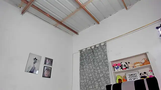 megan 100 online show from November 6, 2025, 6:23 pm