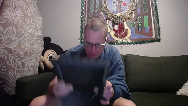 Snapshot of Maikel1981-NL chatting on February 1, 2025, 1:23 am Maikel1981-NL online show from February 1, 2025, 1:23 am