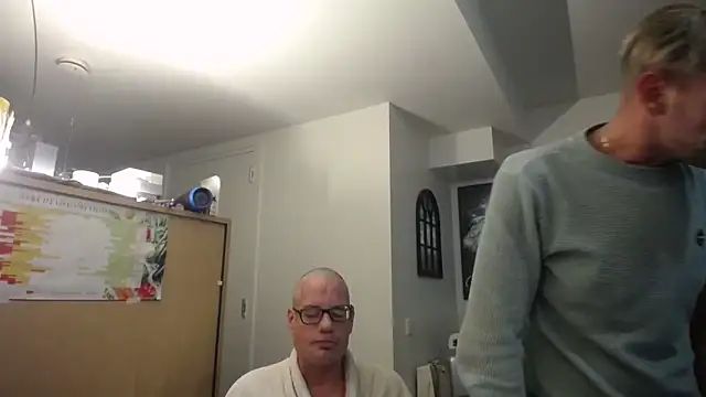 Snapshot of Maikel1981-NL chatting on October 9, 2025, 10:43 pm Maikel1981-NL online show from October 9, 2025, 10:43 pm