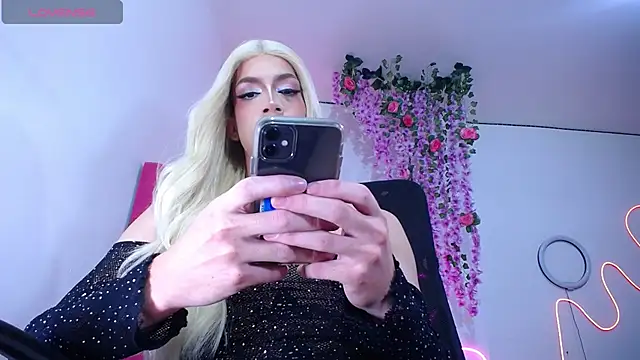 Snapshot of khalany_hadid chatting on November 25, 2025, 6:14 am khalany hadid online show from November 25, 2025, 6:14 am