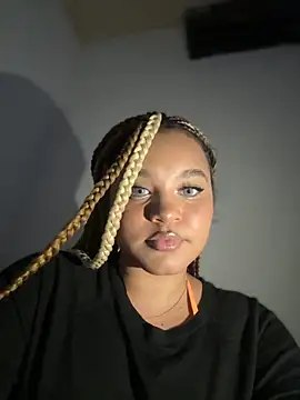 Lucy wilson5 online show from November 28, 2025, 2:45 am