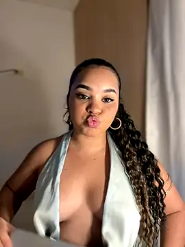 Lucy wilson5 online show from November 7, 2025, 3:22 am