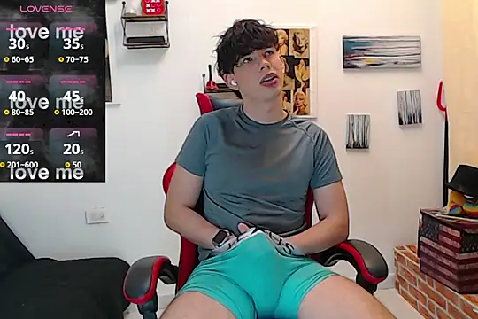 Snapshot of Angelo-cianuro- chatting on November 30, 2025, 11:27 pm Angelo-cianuro- online show from November 30, 2025, 11:27 pm