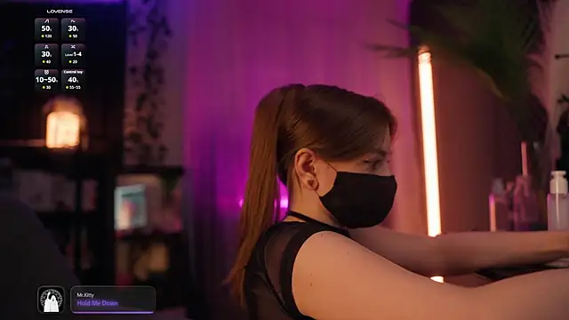 Snapshot of aarimass chatting on October 23, 2025, 3:54 pm aarimass online show from October 23, 2025, 3:54 pm