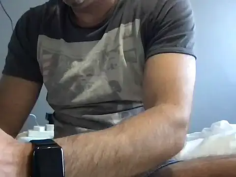 shyfucker23 online show from December 3, 2025, 10:36 am