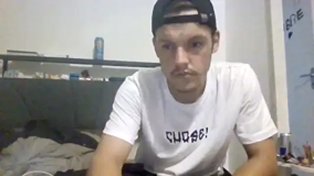 Snapshot of btungffhgg chatting on July 9, 2026, 12:26 pm btungffhgg online show from July 9, 2026, 12:26 pm