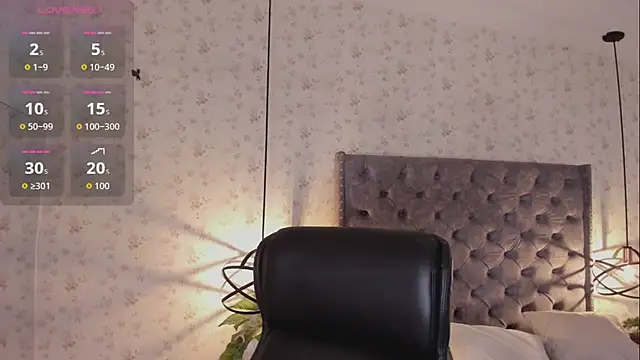Snapshot of LanaJones_ chatting on July 13, 2026, 1:54 pm LanaJones online show from July 13, 2026, 1:54 pm