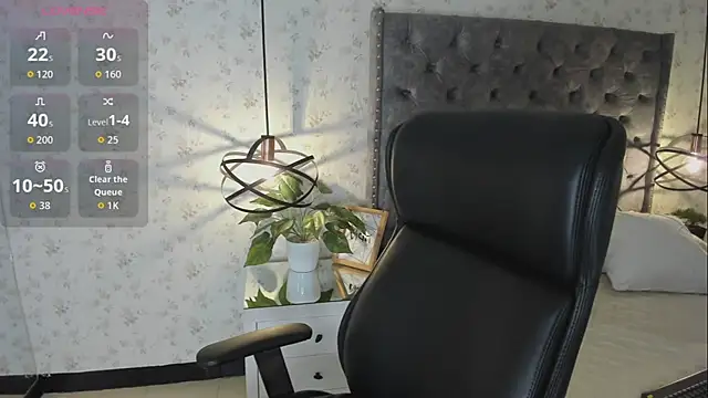 Snapshot of LanaJones_ chatting on June 21, 2026, 1:28 pm LanaJones online show from June 21, 2026, 1:28 pm