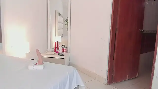 Alhana pulido online show from February 1, 2025, 7:55 pm