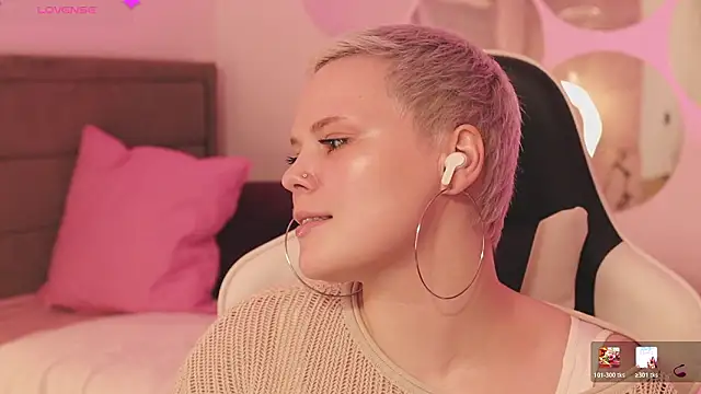 LikaBerry1 online show from February 22, 2026, 4:08 pm