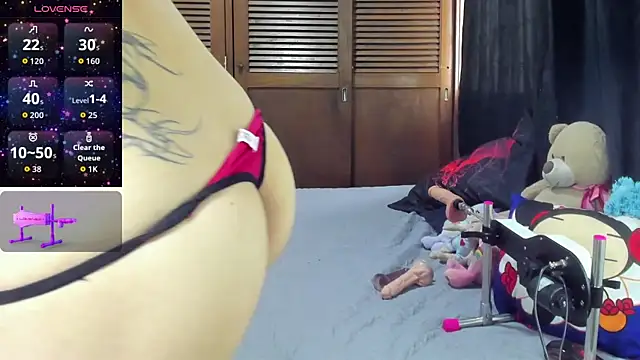 Snapshot of Bloody_lamb chatting on October 6, 2025, 6:08 pm Bloody lamb online show from October 6, 2025, 6:08 pm