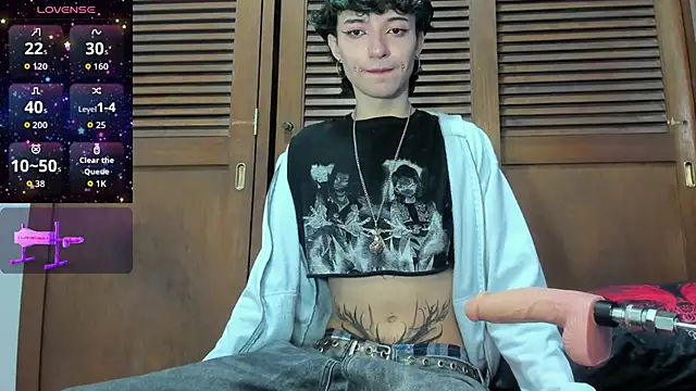 Snapshot of Bloody_lamb chatting on September 30, 2025, 12:11 pm Bloody lamb online show from September 30, 2025, 12:11 pm