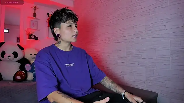 Snapshot of ZuryRamirez_ chatting on September 18, 2025, 7:39 pm ZuryRamirez online show from September 18, 2025, 7:39 pm