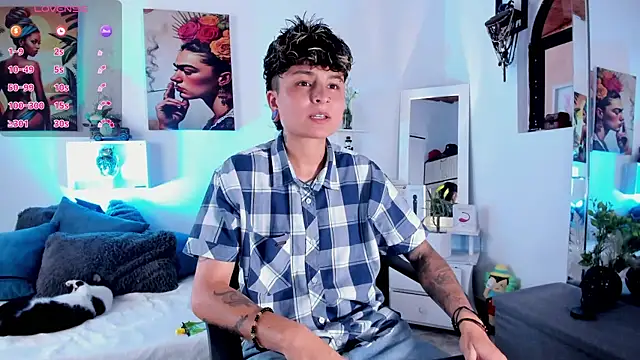 Snapshot of ZuryRamirez_ chatting on December 14, 2025, 8:14 pm ZuryRamirez online show from December 14, 2025, 8:14 pm