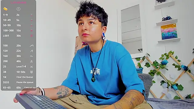 Snapshot of ZuryRamirez_ chatting on February 21, 2025, 8:49 pm ZuryRamirez online show from February 21, 2025, 8:49 pm