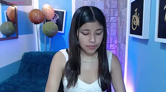 hanha rossee online show from February 10, 2025, 1:33 pm