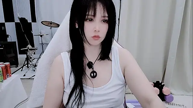 Vaness-a online show from April 17, 2026, 4:32 pm