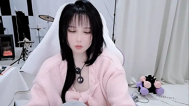 Vaness-a online show from April 5, 2026, 4:46 pm