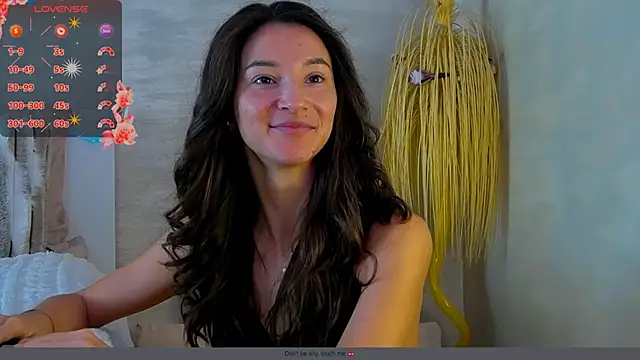 Snapshot of tayakayan chatting on September 19, 2025, 7:23 am tayakayan online show from September 19, 2025, 7:23 am