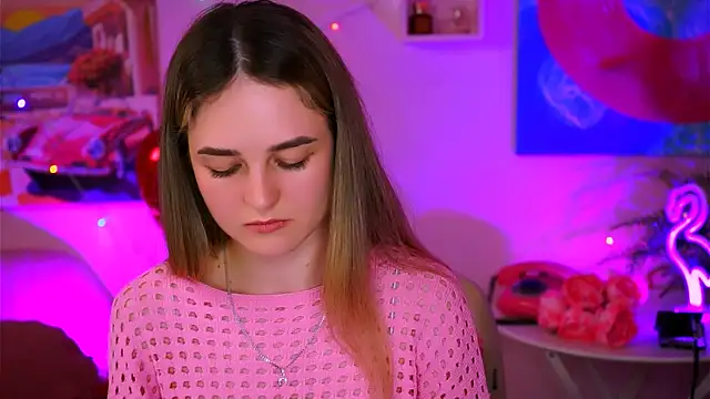 Snapshot of DeboraLarson chatting on February 22, 2025, 6:50 am DeboraLarson online show from February 22, 2025, 6:50 am