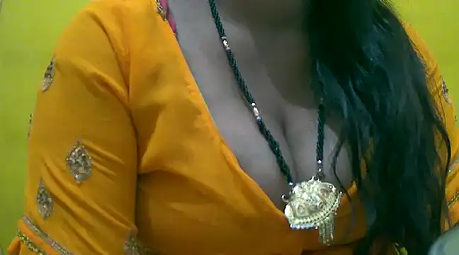 Snapshot of LOVE-SUSHILA chatting on February 12, 2025, 3:27 pm LOVE-SUSHILA online show from February 12, 2025, 3:27 pm