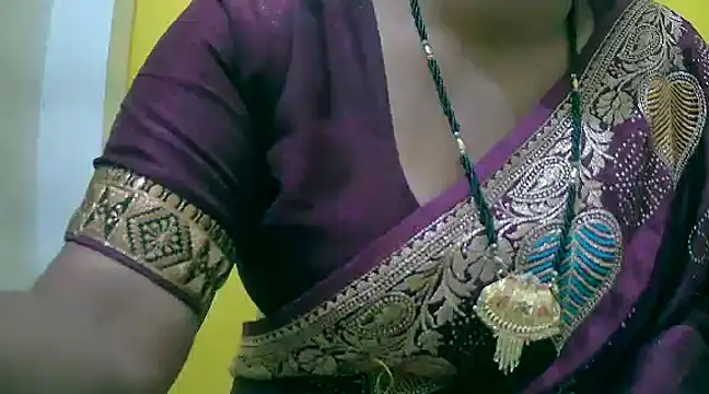 Snapshot of LOVE-SUSHILA chatting on February 8, 2025, 11:55 am LOVE-SUSHILA online show from February 8, 2025, 11:55 am