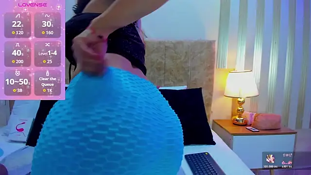 Snapshot of ashley__foxx_ chatting on October 27, 2025, 1:56 pm ashley foxx online show from October 27, 2025, 1:56 pm