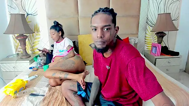 Snapshot of bigblackhotx1 chatting on November 5, 2025, 12:19 pm bigblackhotx1 online show from November 5, 2025, 12:19 pm