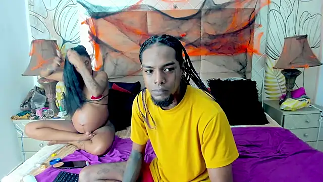 Snapshot of bigblackhotx1 chatting on October 23, 2025, 7:40 am bigblackhotx1 online show from October 23, 2025, 7:40 am