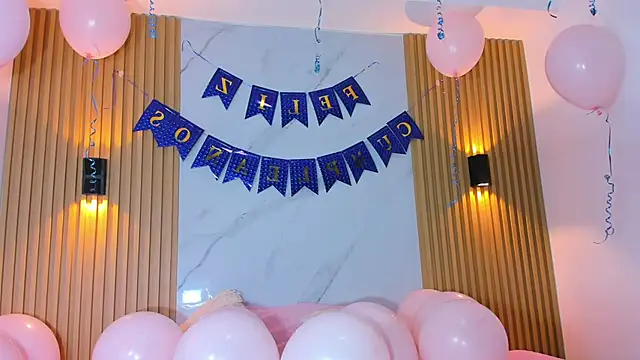 Snapshot of miss_Ari chatting on December 28, 2024, 7:11 pm miss Ari online show from December 28, 2024, 7:11 pm