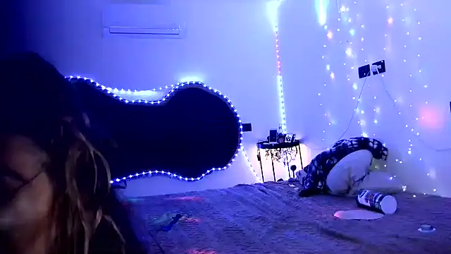 loveattack online show from December 13, 2024, 5:27 am