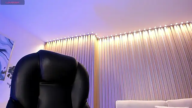 GabriellaLee online show from November 5, 2025, 3:20 am