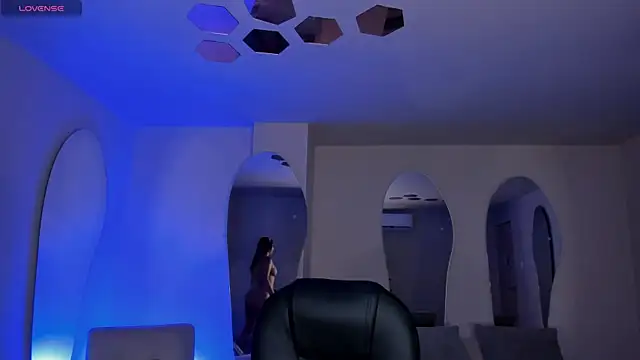 GabriellaLee online show from June 5, 2026, 3:22 am