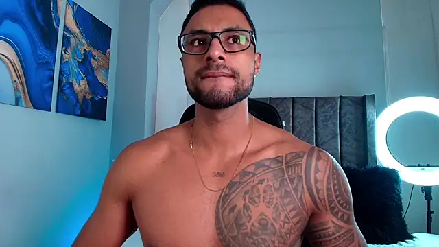 LiamGarcia1 online show from April 20, 2026, 3:35 pm