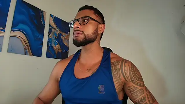 LiamGarcia1 online show from February 11, 2026, 4:51 pm