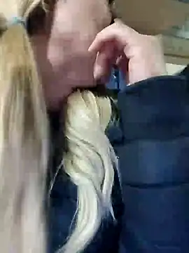 Snapshot of Mia_queenOfBlowjob chatting on December 2, 2024, 12:04 am Mia queenOfBlowjob online show from December 2, 2024, 12:04 am
