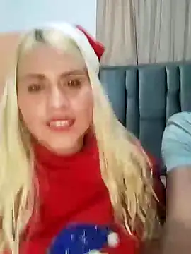 Snapshot of Mia_queenOfBlowjob chatting on December 12, 2024, 9:58 pm Mia queenOfBlowjob online show from December 12, 2024, 9:58 pm