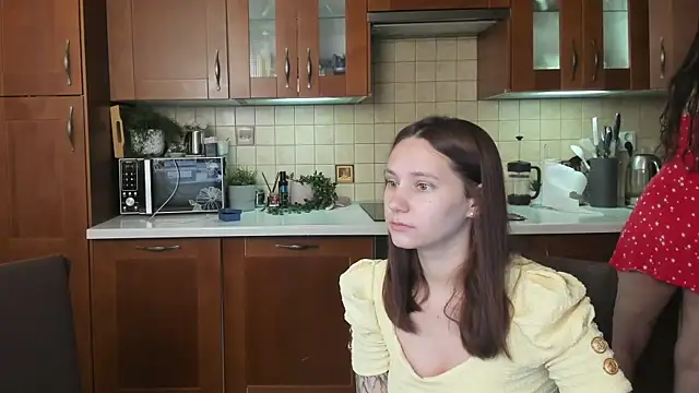 HotCaramellsTV online show from June 29, 2026, 8:10 am