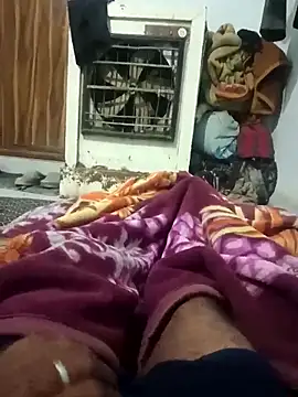 Snapshot of pintuS40 chatting on February 15, 2025, 9:28 pm pintuS40 online show from February 15, 2025, 9:28 pm