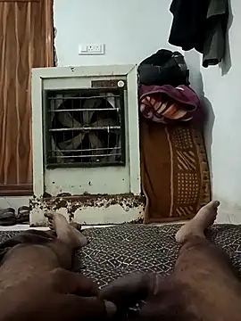 Snapshot of pintuS40 chatting on February 26, 2025, 6:26 pm pintuS40 online show from February 26, 2025, 6:26 pm