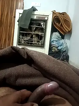 Snapshot of pintuS40 chatting on February 7, 2025, 11:45 pm pintuS40 online show from February 7, 2025, 11:45 pm