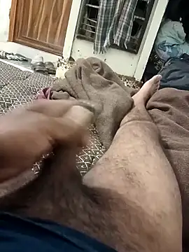 Snapshot of pintuS40 chatting on February 10, 2025, 11:45 pm pintuS40 online show from February 10, 2025, 11:45 pm