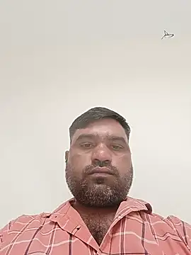 Snapshot of pintuS40 chatting on June 25, 2026, 9:36 am pintuS40 online show from June 25, 2026, 9:36 am