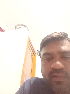 Snapshot of pintuS40 chatting on February 25, 2025, 2:37 pm pintuS40 online show from February 25, 2025, 2:37 pm