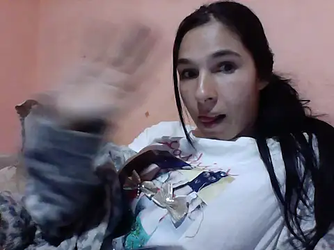 Snapshot of geocryss24 chatting on March 9, 2026, 8:01 pm geocryss24 online show from March 9, 2026, 8:01 pm