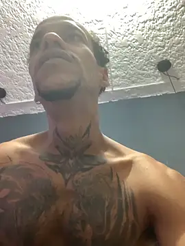 Snapshot of Salomon_koude chatting on December 21, 2025, 6:20 pm Salomon koude online show from December 21, 2025, 6:20 pm